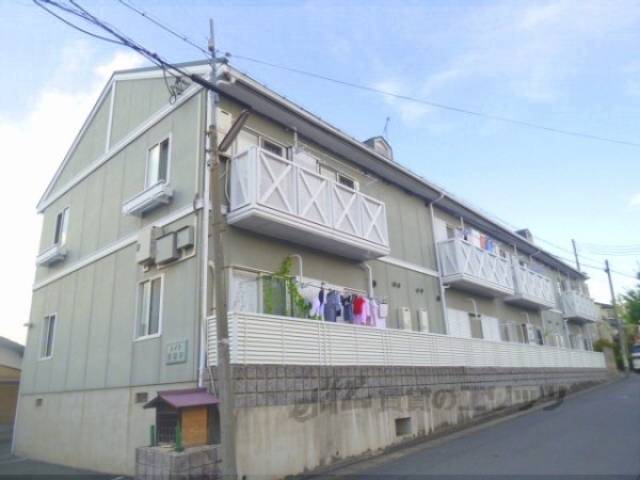 ハイツ栗栖野外観写真1