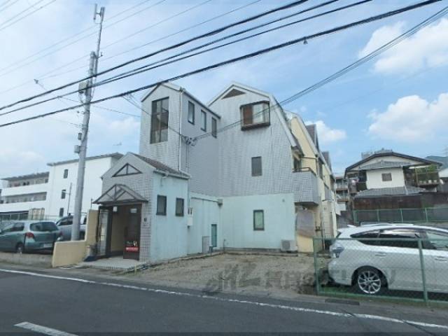 プレアール勧修寺外観写真2