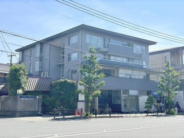 クリヨン岡崎外観写真2