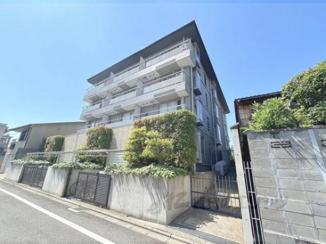 クリヨン岡崎外観写真3