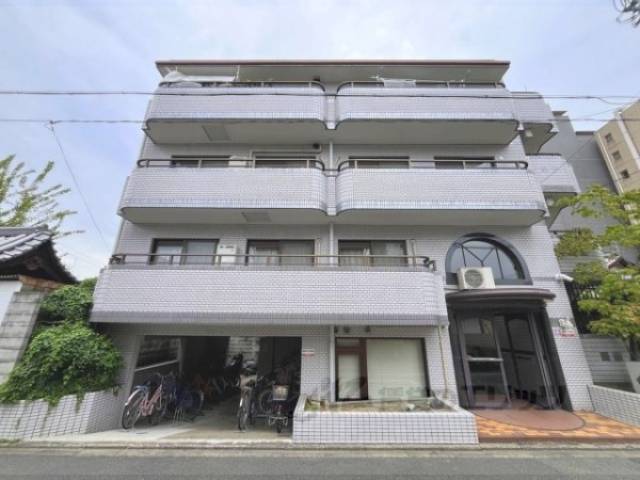 ロイヤルビーブル外観写真1