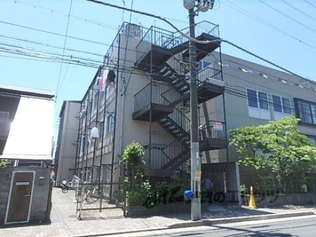 岡村マンション外観写真1