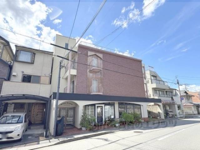 カサブロンセ外観写真1