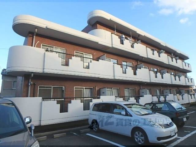 ラーバン嵯峨外観写真1