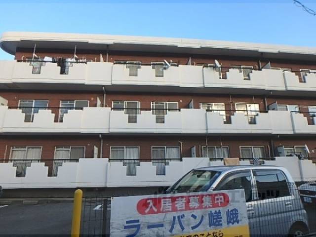 ラーバン嵯峨外観写真3