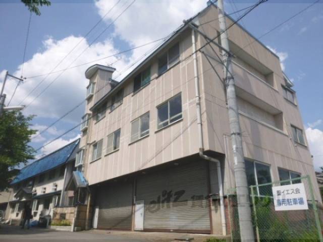 ウタノマンション外観写真1