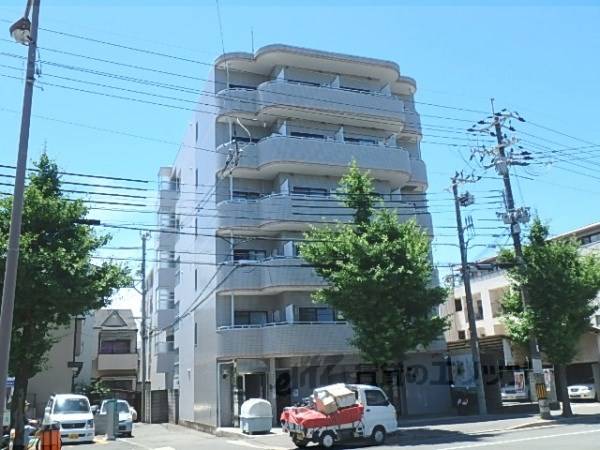 017584の外観写真