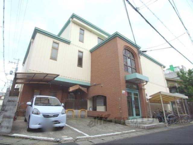 タウンズホワイト外観写真1