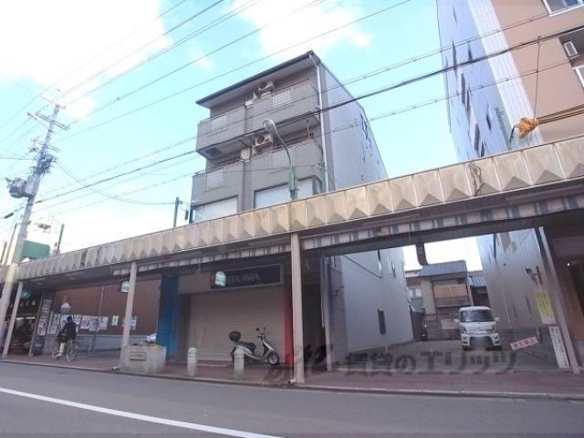ハイスティニシカワ外観写真1