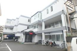 シャルル大津外観写真