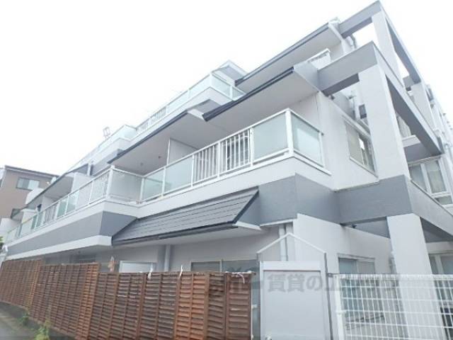 シャルル大津外観写真2