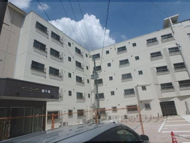 サンローラン新十条外観写真3