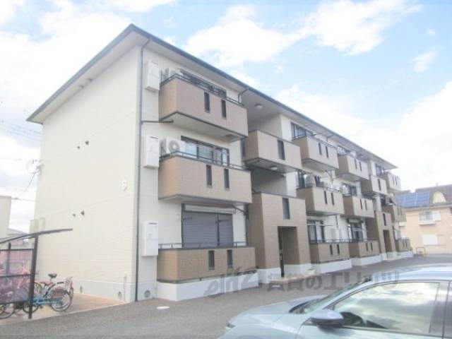 Ｔｈｉｃｋ　Ｆｏｒｅｓｔ外観写真1