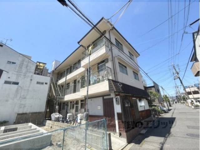 ヤングマンション外観写真3