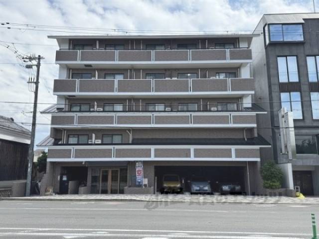 プレサンス京都二条城前外観写真1