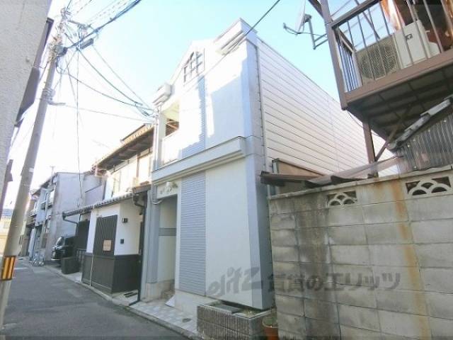 Ｍｏｒｅ六条外観写真1