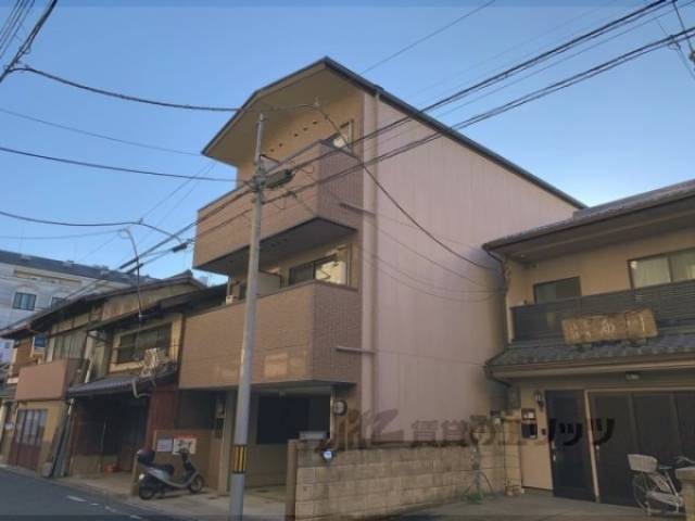 シェソワ東洞院外観写真1