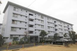 宇治おぐら住宅５棟304号室外観写真