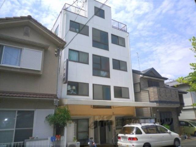ヴィラ醍醐外観写真1