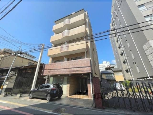 リエゾン四条外観写真1