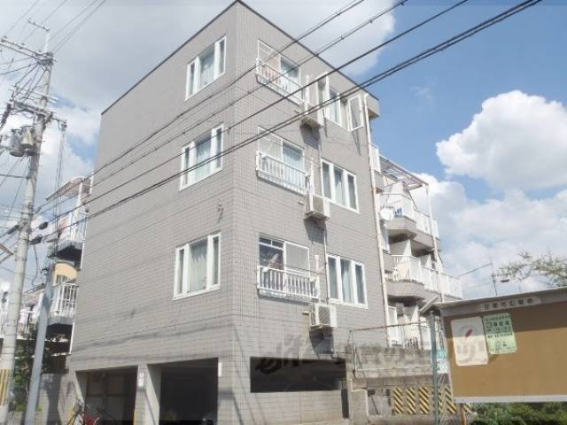 マンションＡ外観写真1