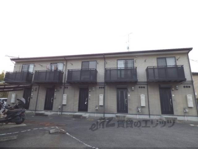 パレヴェール外観写真1