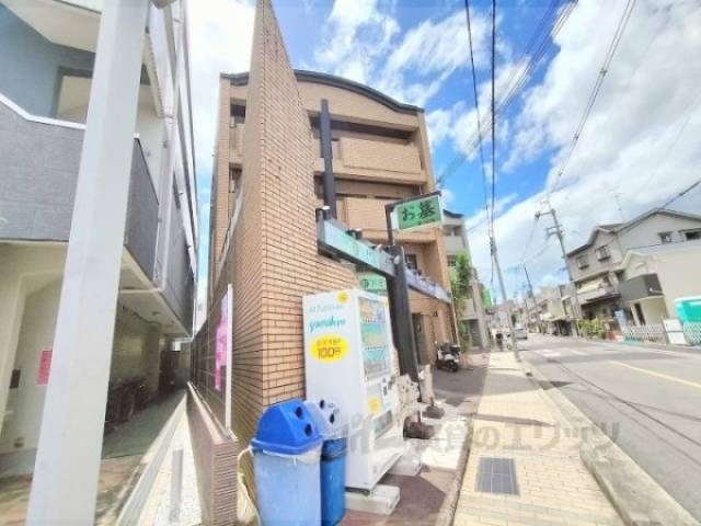 フラッツ東向日外観写真1