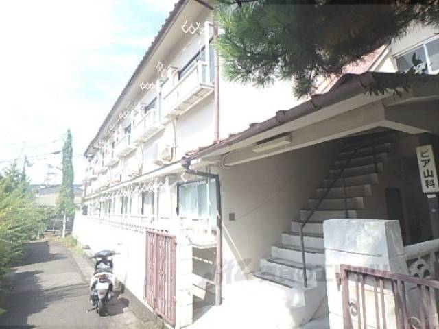 ピア山科外観写真1