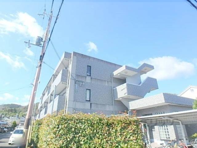 シャン・ド・フルール外観写真2