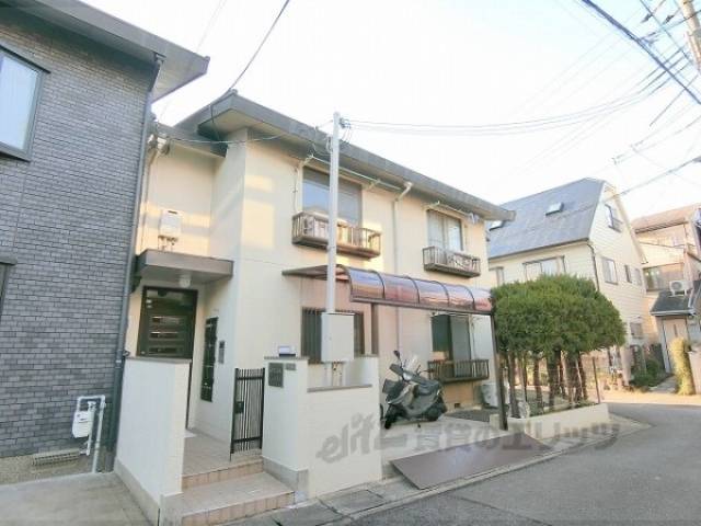 ジョイフルルーム中山外観写真1