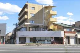 グランディール堤（テナント）外観写真