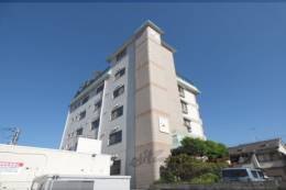 シャトールラック外観写真