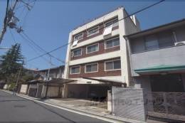 メゾン加茂川外観写真