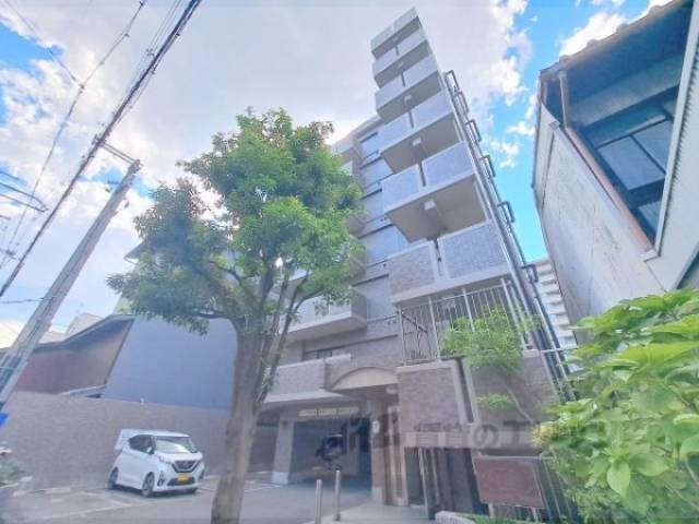 ヴィヴァーチェ四条大宮外観写真1