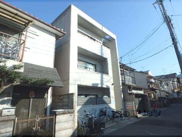 ヴェニル・フエルテ外観写真1