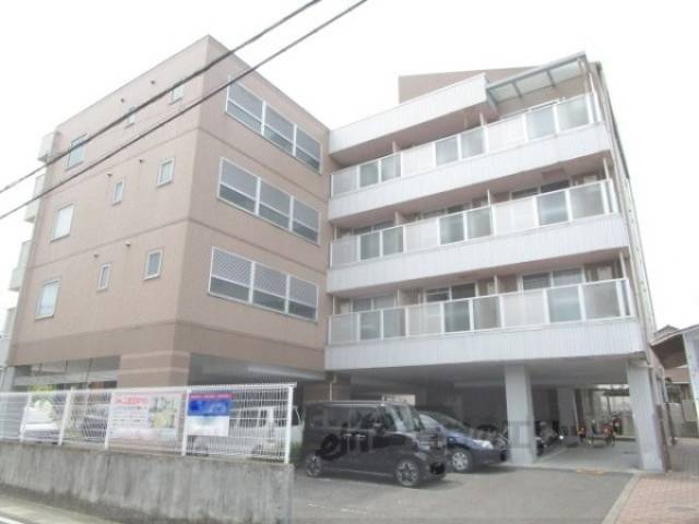 レイクパレスゼゼ外観写真1