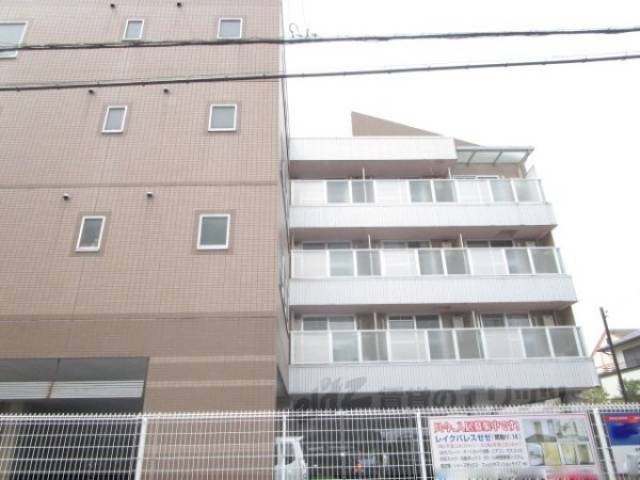 レイクパレスゼゼ外観写真3