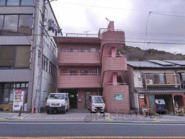 マンション逢坂外観写真2