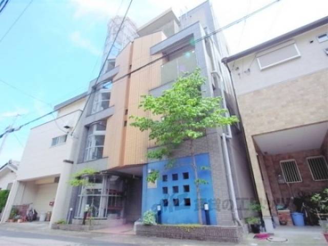 ドミノ石山外観写真1