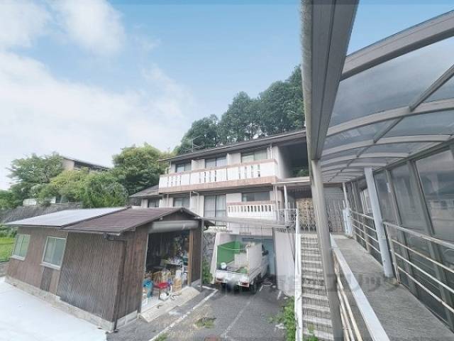 レジデンス岩倉外観写真3