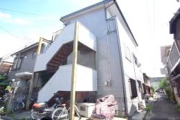 ｓｔｅｐ　ｏｎｅ外観写真