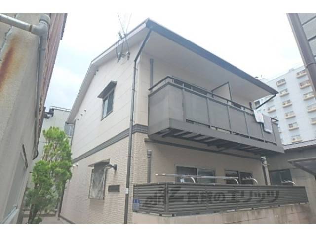 トゥルー西ノ京外観写真1