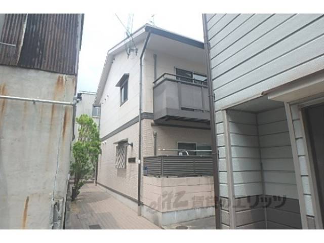 トゥルー西ノ京外観写真2