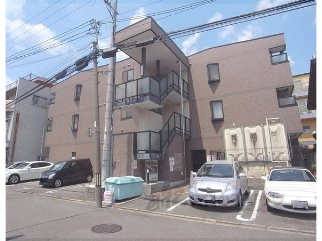 ジェルメ行伊外観写真2