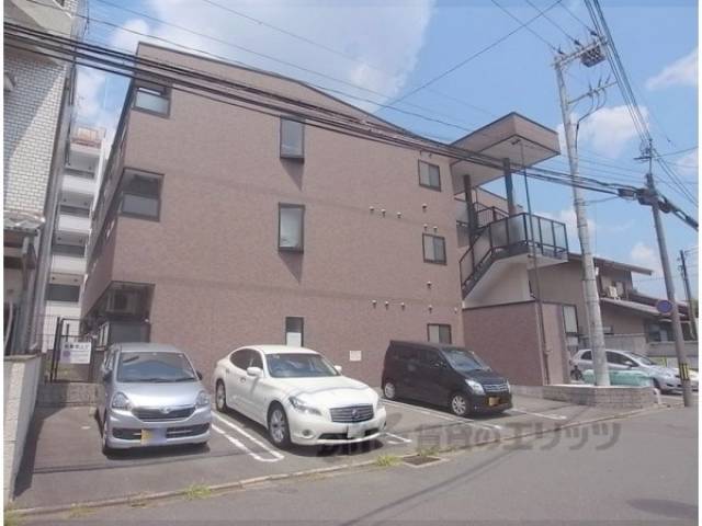 ジェルメ行伊外観写真3