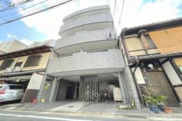 パルティール五条外観写真