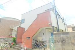 協栄寮外観写真