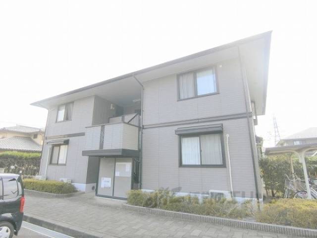 ロイヤルシャトーＥ外観写真2