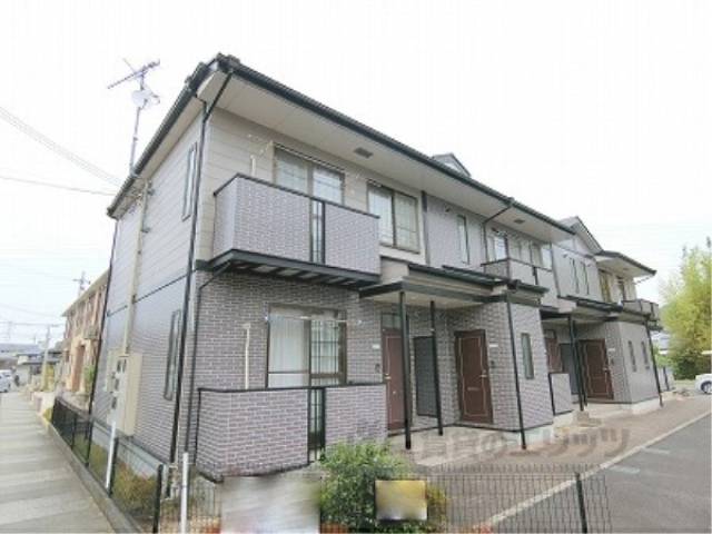 ローレルコート外観写真1