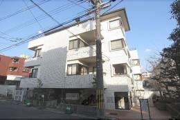 メイゾン鞍馬口外観写真